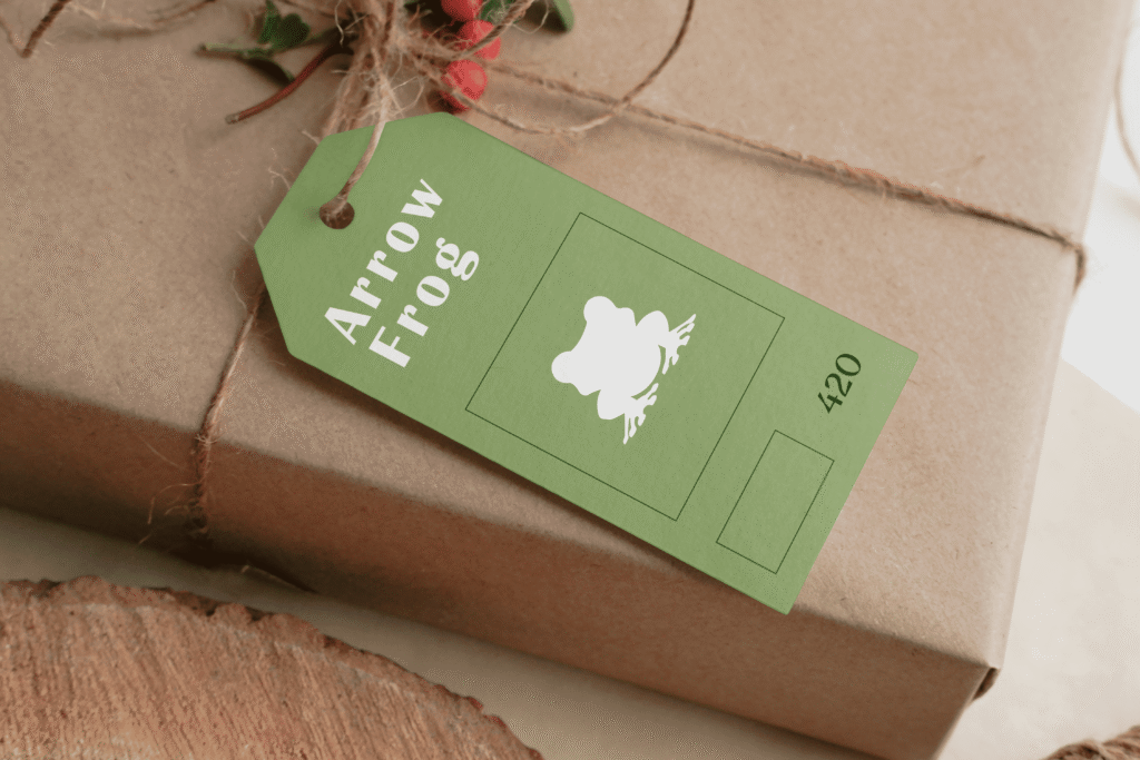 Etichette personalizzate progettate da Arrowfrog Studio per branding e packaging